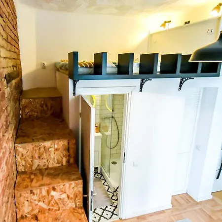 Apartment Architectural Gem With Modern Flair - Double Studio Old Town *