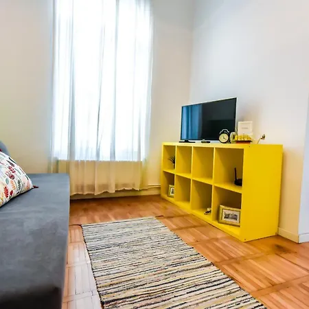 AcademieiTwo >< Double Studio in Old Town Appartamento *