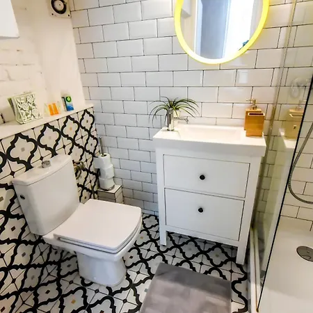 Architectural Gem With Modern Flair - Double Studio Old Town Bucharest