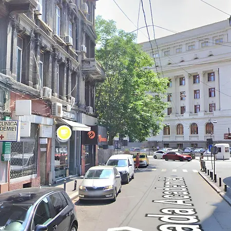 Apartment Architectural Gem With Modern Flair - Double Studio Old Town *