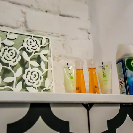 Architectural Gem With Modern Flair - Double Studio Old Town アパート *