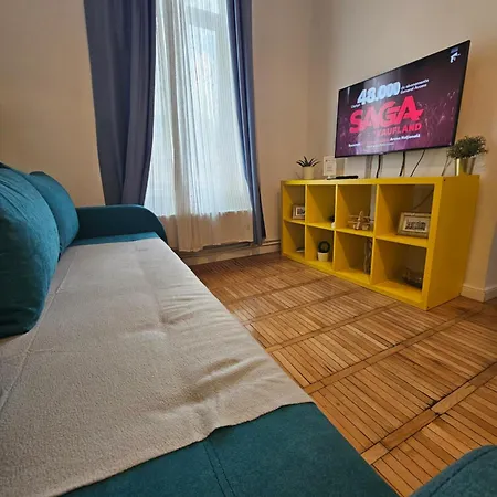 AcademieiTwo >< Double Studio in Old Town Appartamento